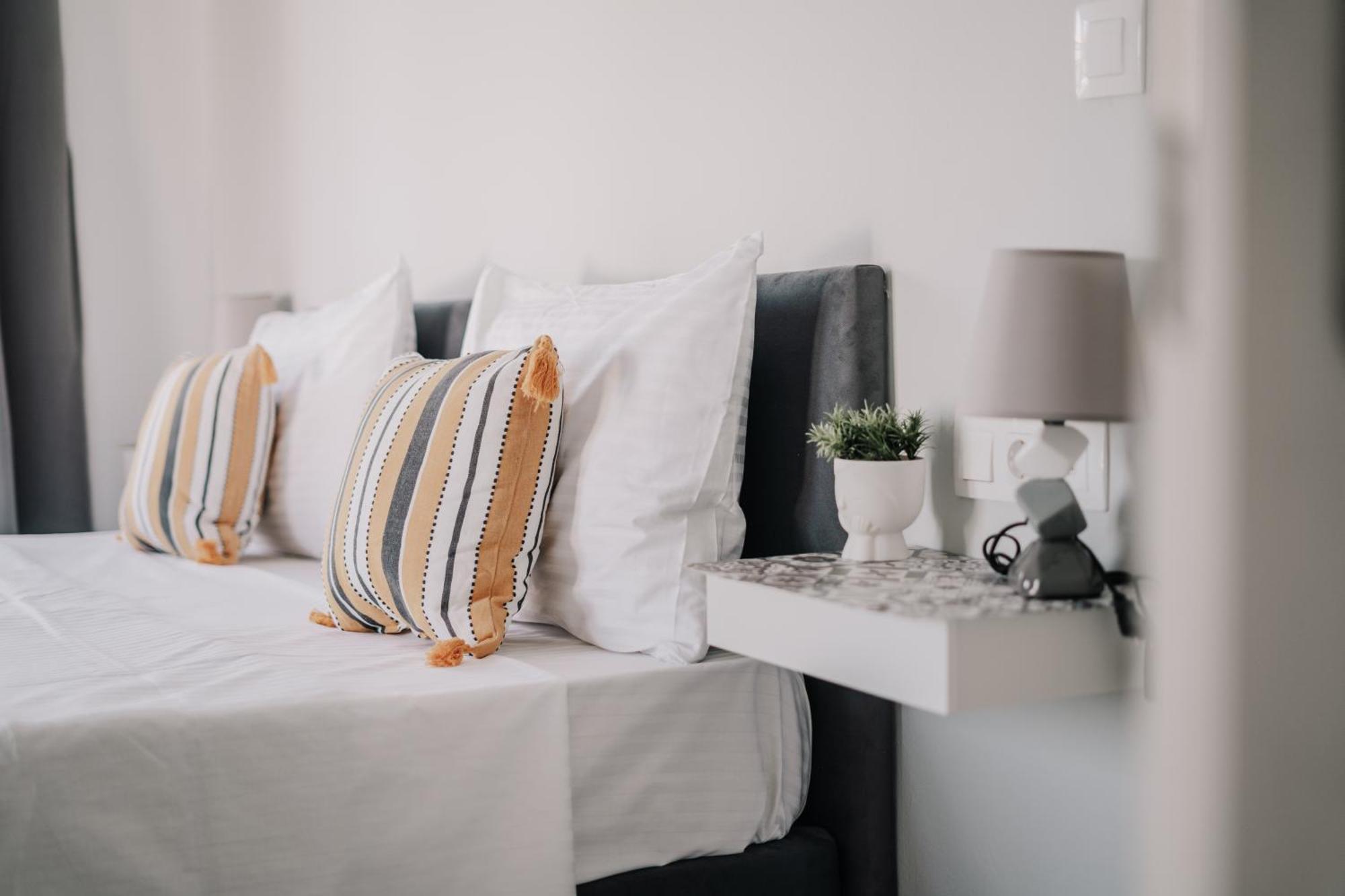 Sea Sailing Apartments コントカリ エクステリア 写真